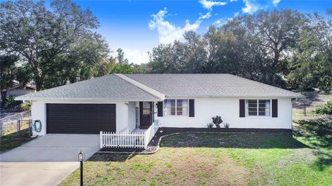 A home in WINTER HAVEN