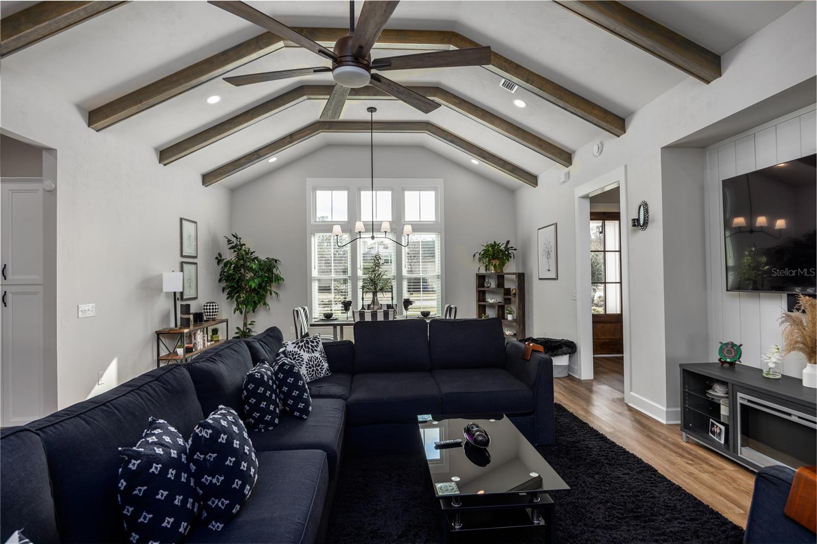 LEXINGTON PLACE - Residential