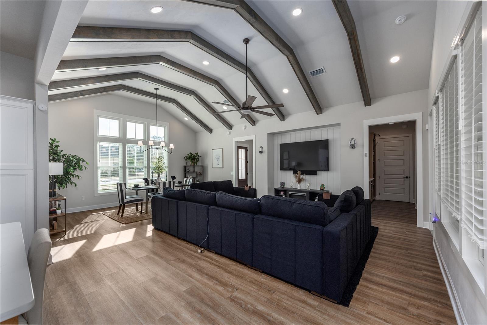 LEXINGTON PLACE - Residential