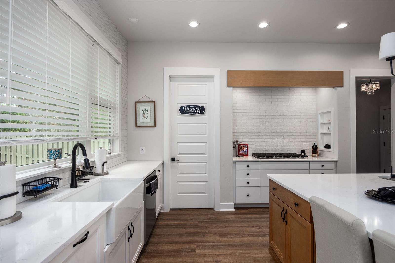 LEXINGTON PLACE - Residential