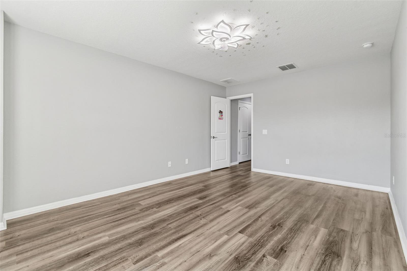 ESTUARY PH 5 - Residential