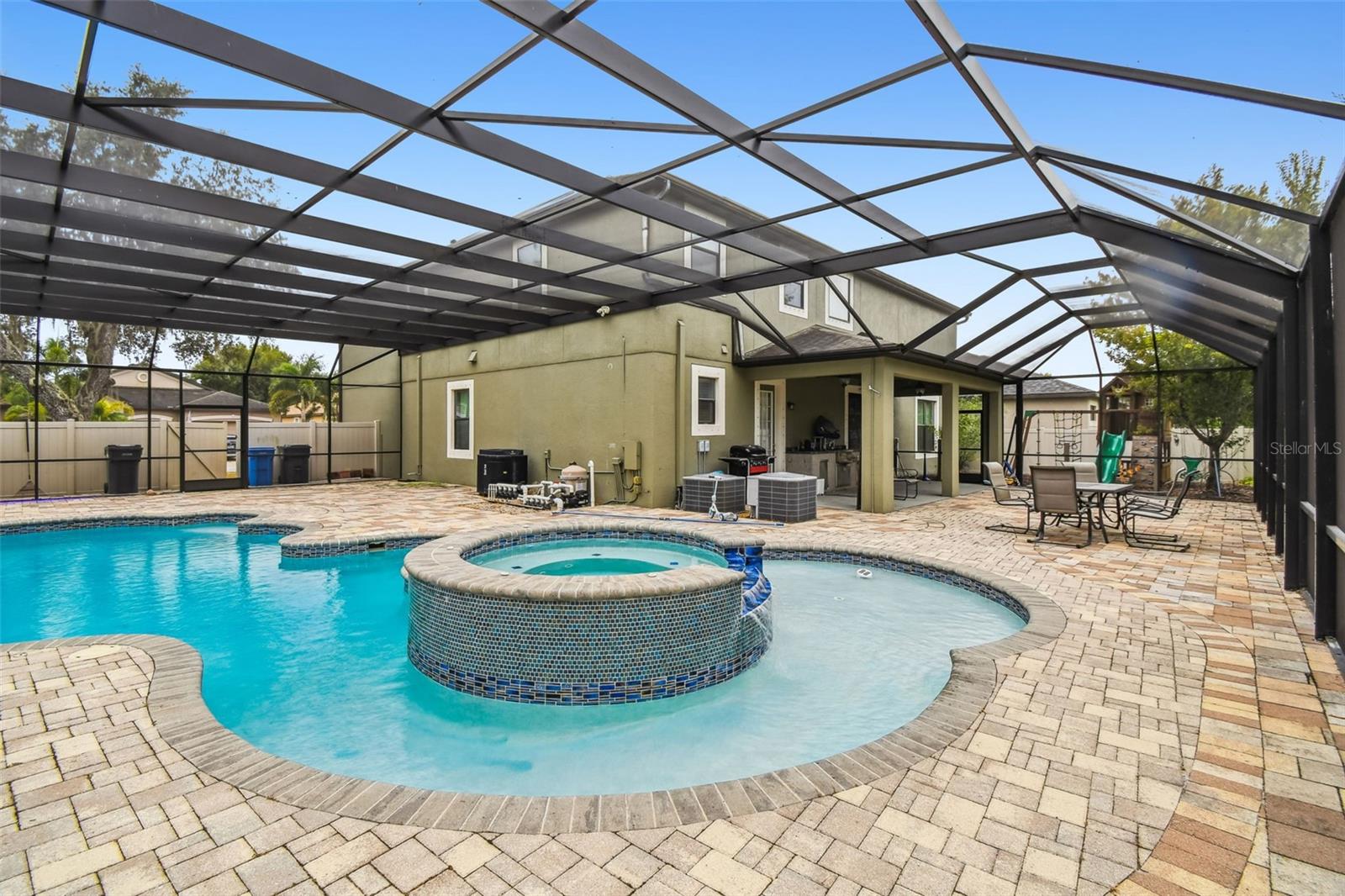 ESTUARY PH 5 - Residential