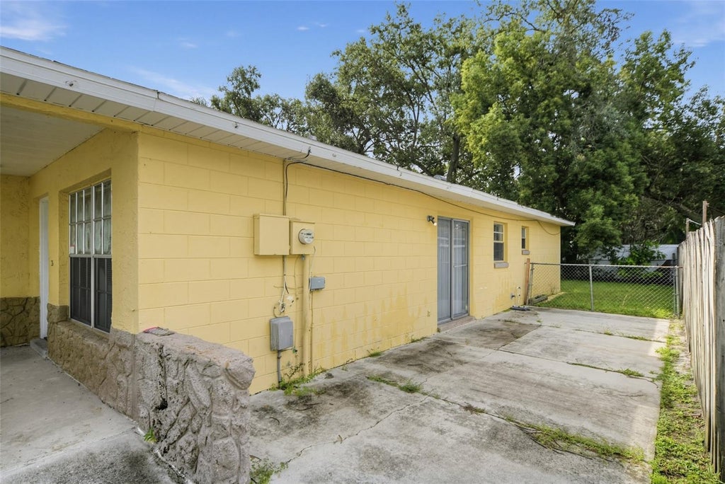 Photo of 1516 Kelby Road, Kissimmee, FL 34744 (MLS # O6446982)