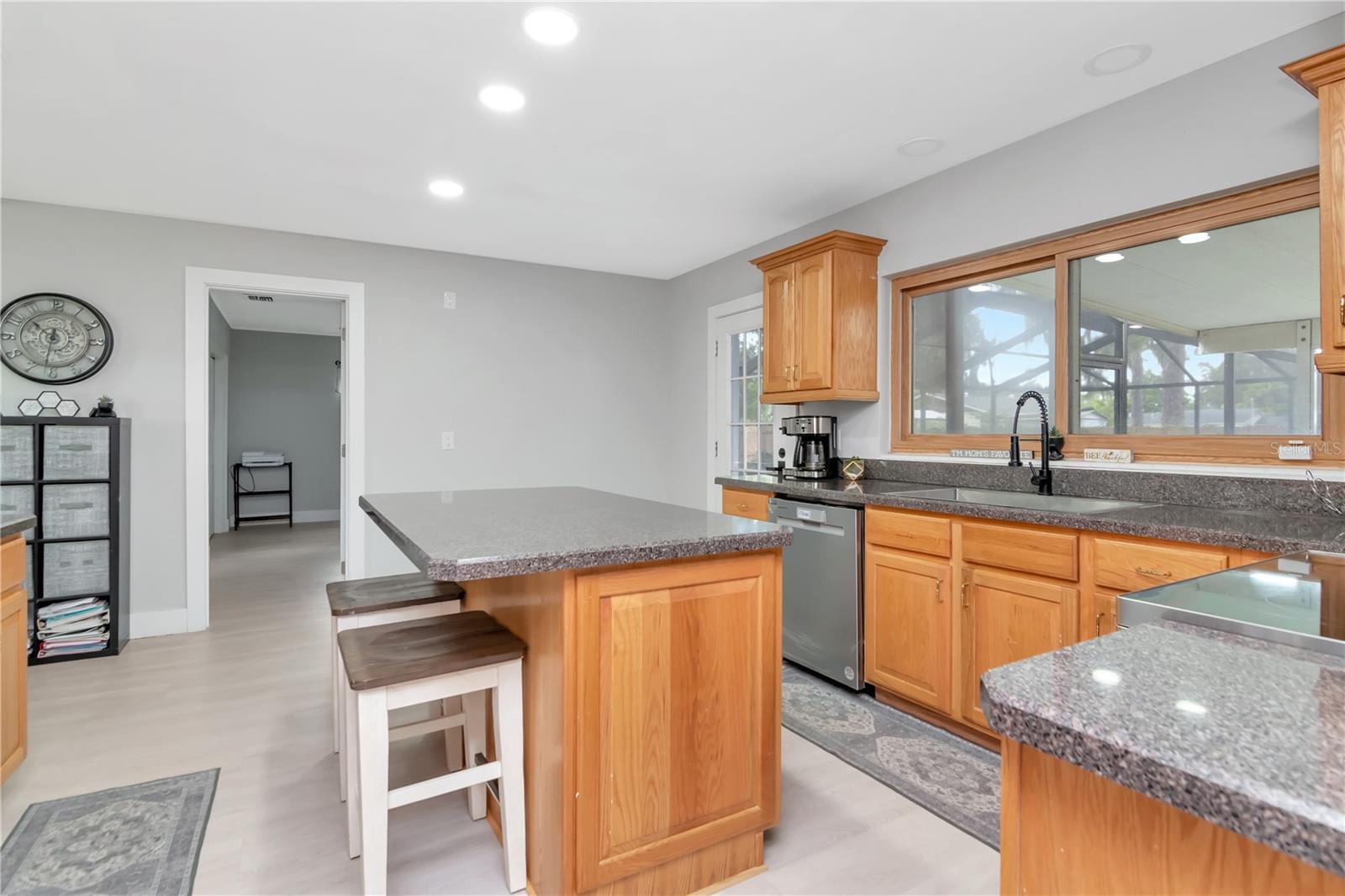 RUSKIN CITY 1ST ADD - Residential Lease