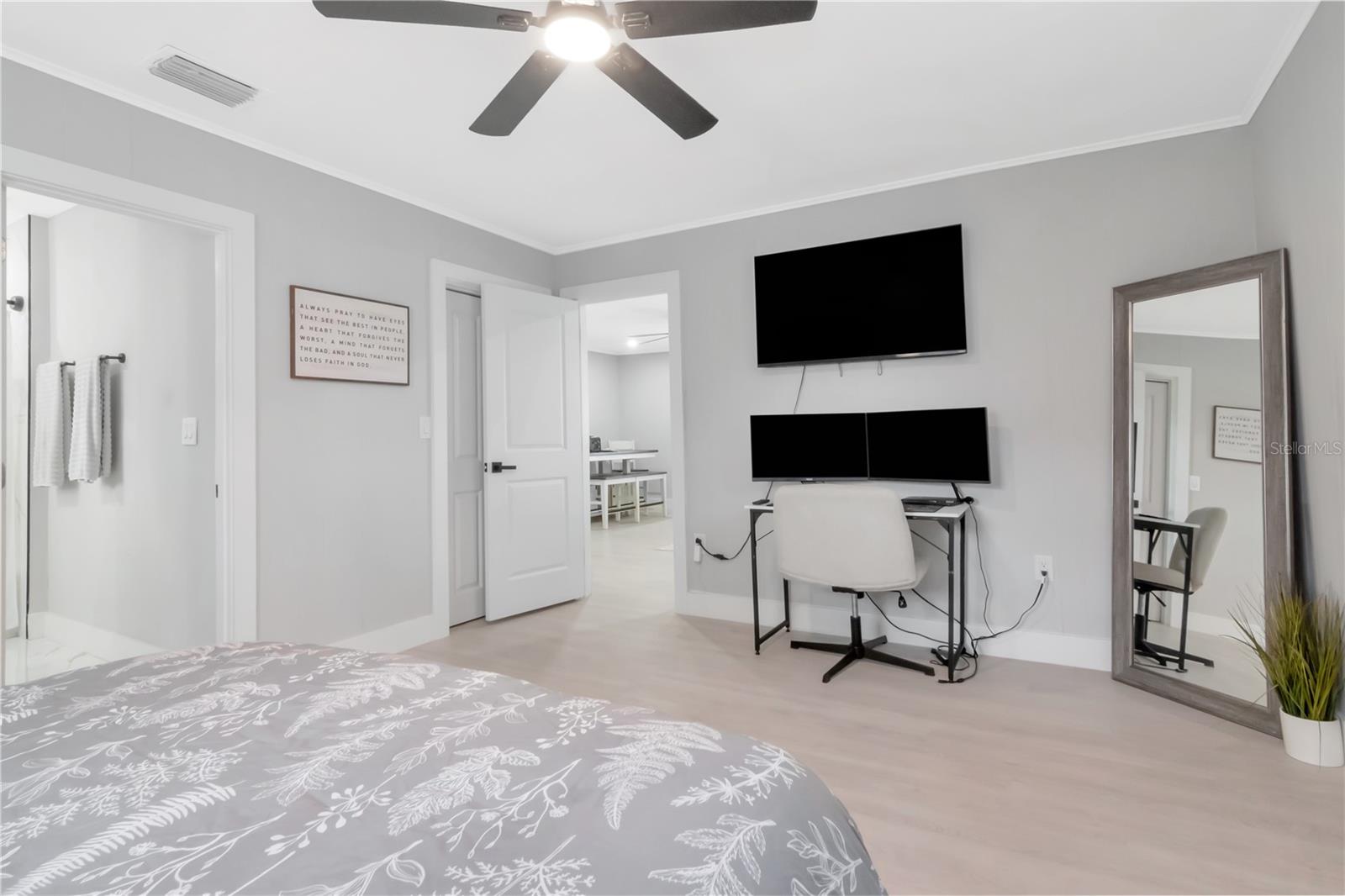 RUSKIN CITY 1ST ADD - Residential Lease