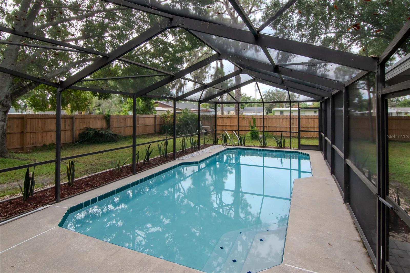 RUSKIN CITY 1ST ADD - Residential Lease