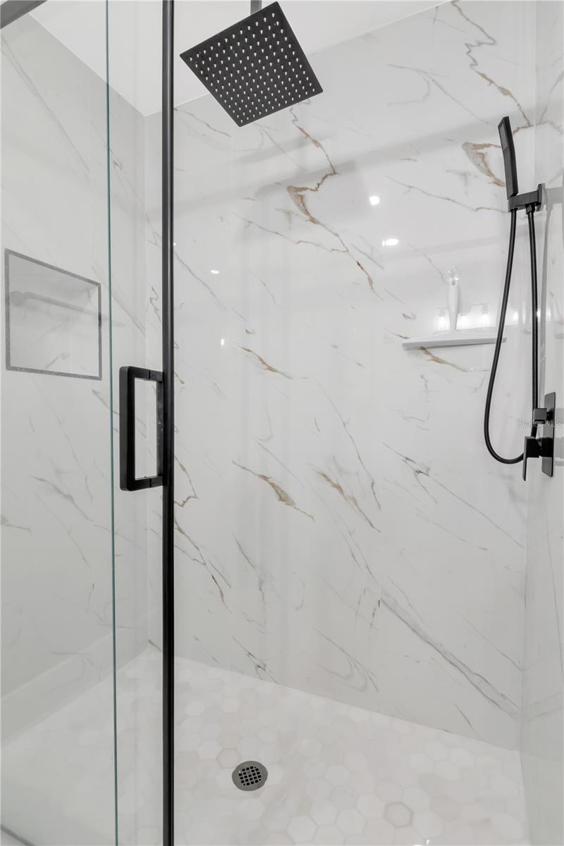 RUSKIN CITY 1ST ADD - Residential Lease