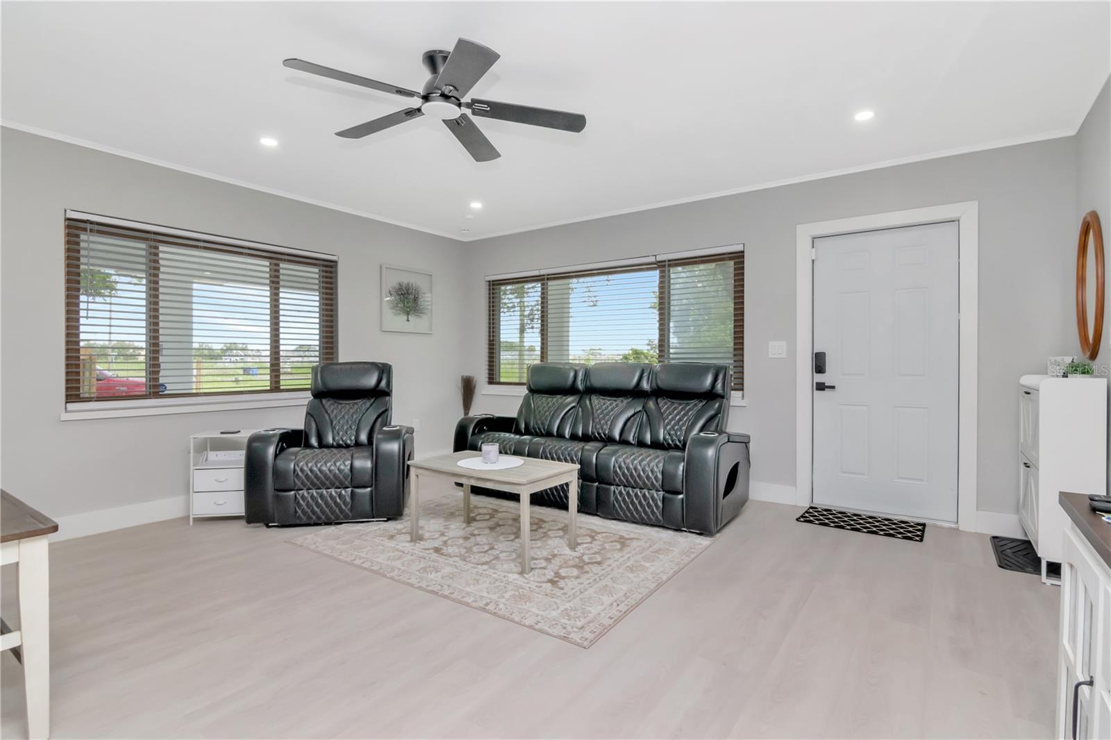 RUSKIN CITY 1ST ADD - Residential Lease