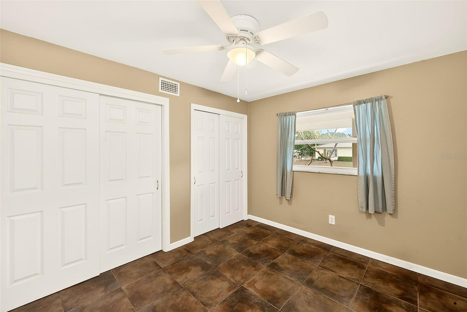 CLEARVIEW HEIGHTS - Residential