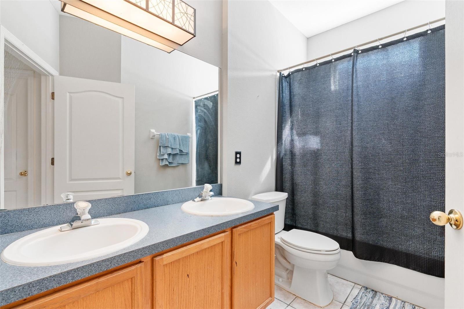 ANDOVER CAY PH 03A 50 89 - Residential