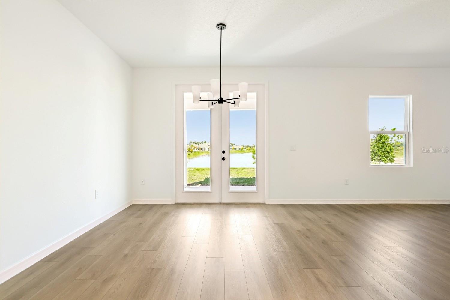 ELLINGTON PLACE - Residential