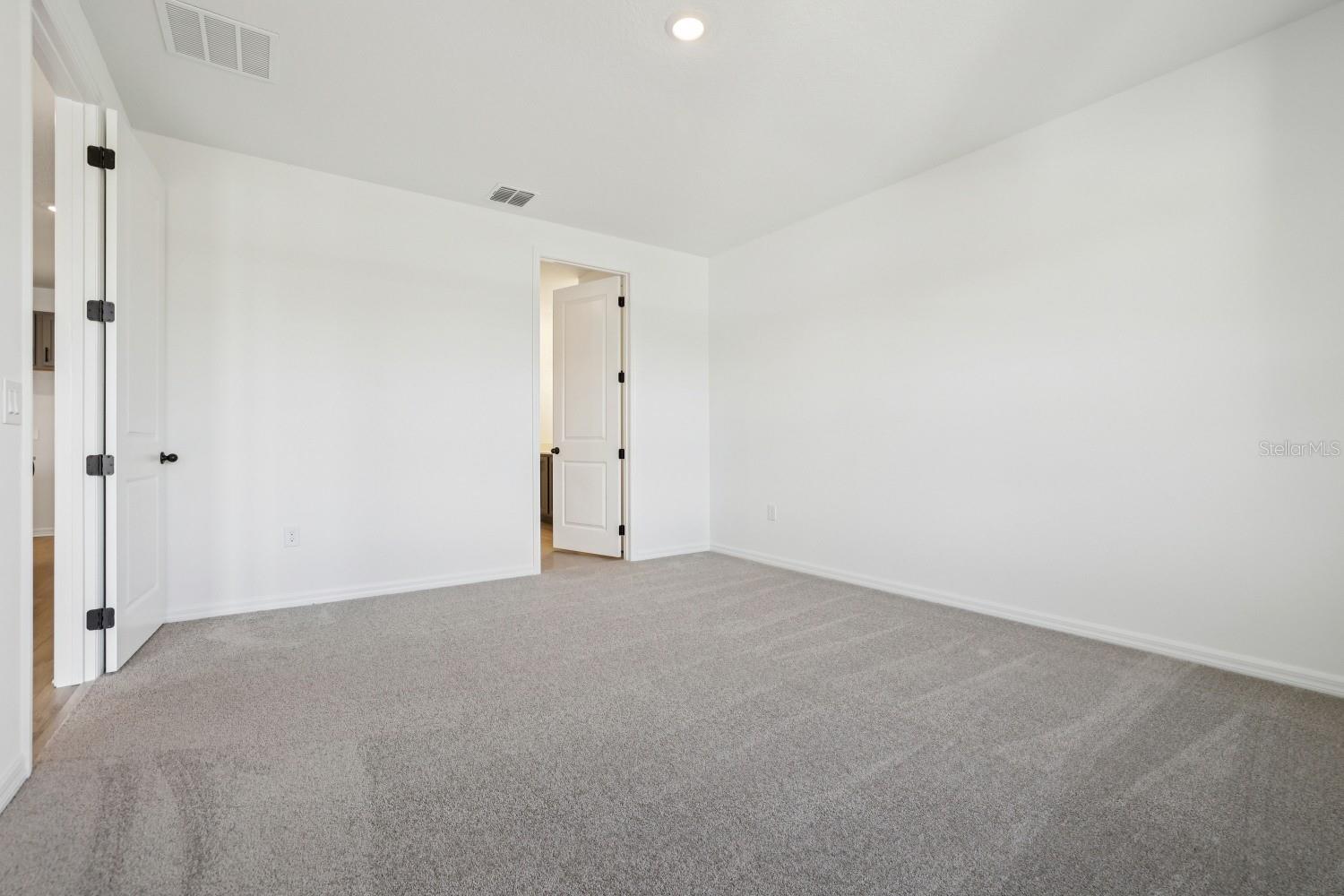 ELLINGTON PLACE - Residential