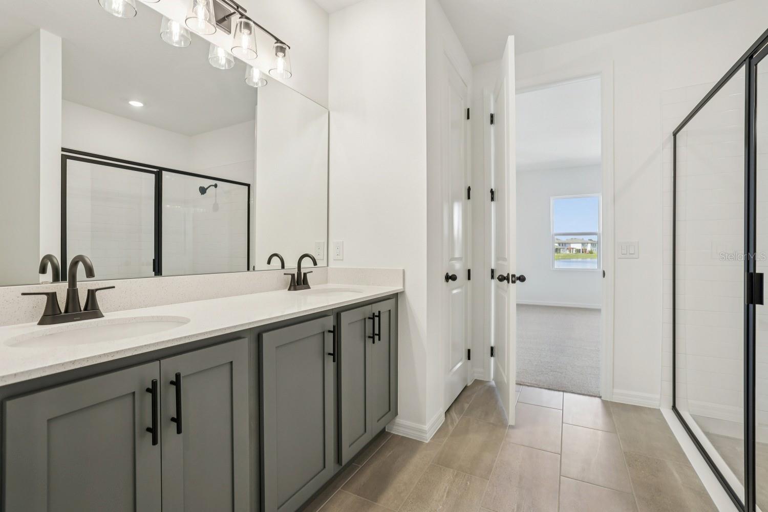 ELLINGTON PLACE - Residential