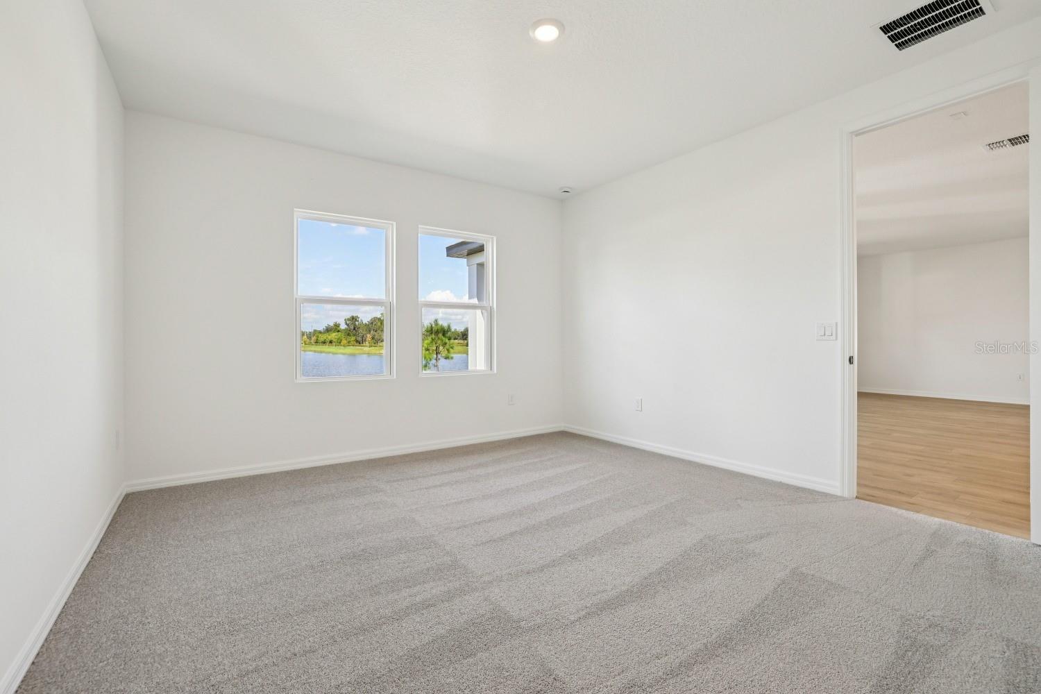 ELLINGTON PLACE - Residential