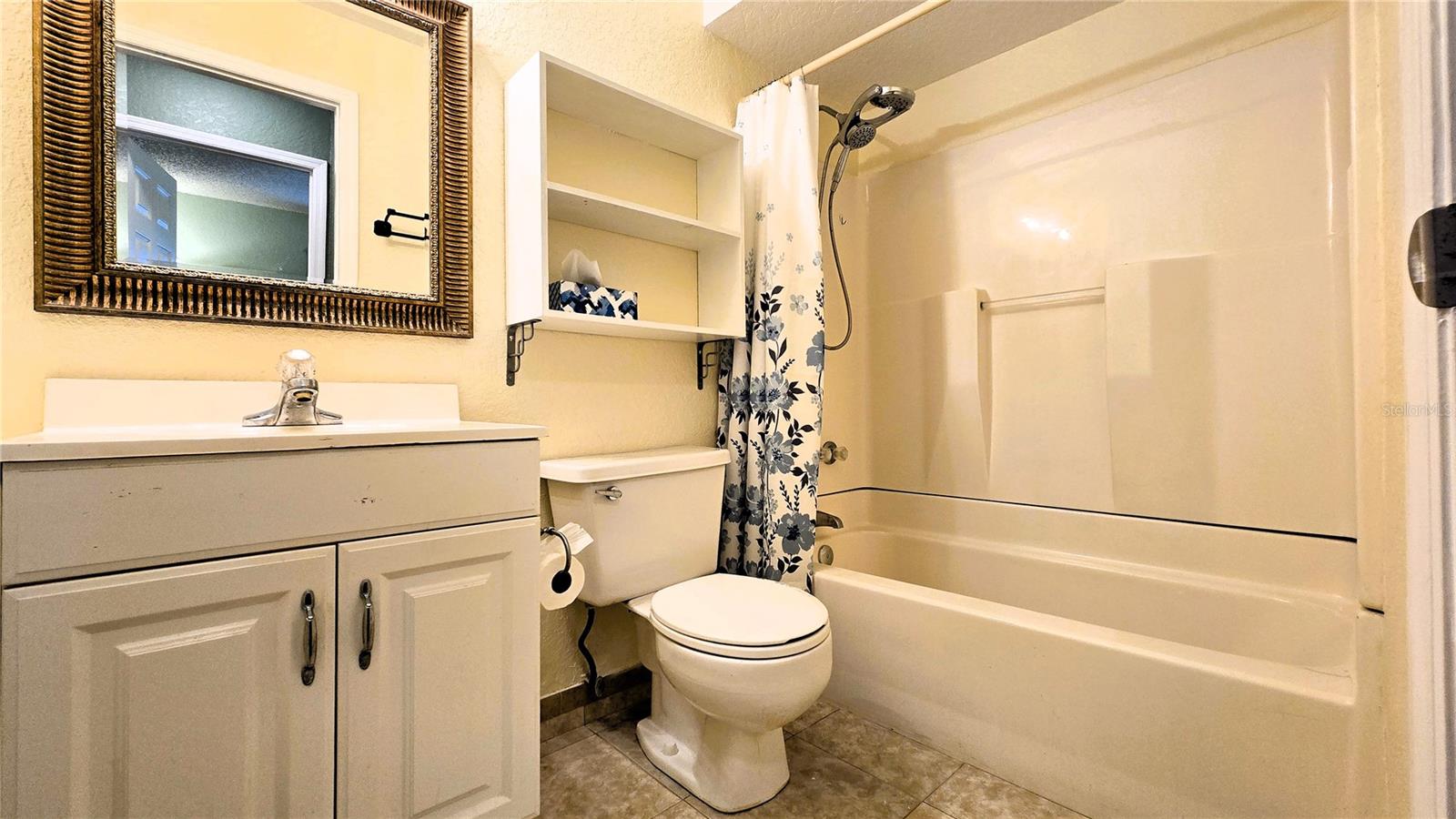 MEADOW WOODS VILLAGE 05 - Residential