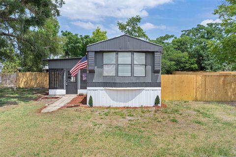 Tiny photo for 33514 Luana Court, Leesburg, FL 34788 (MLS # O6406564)
