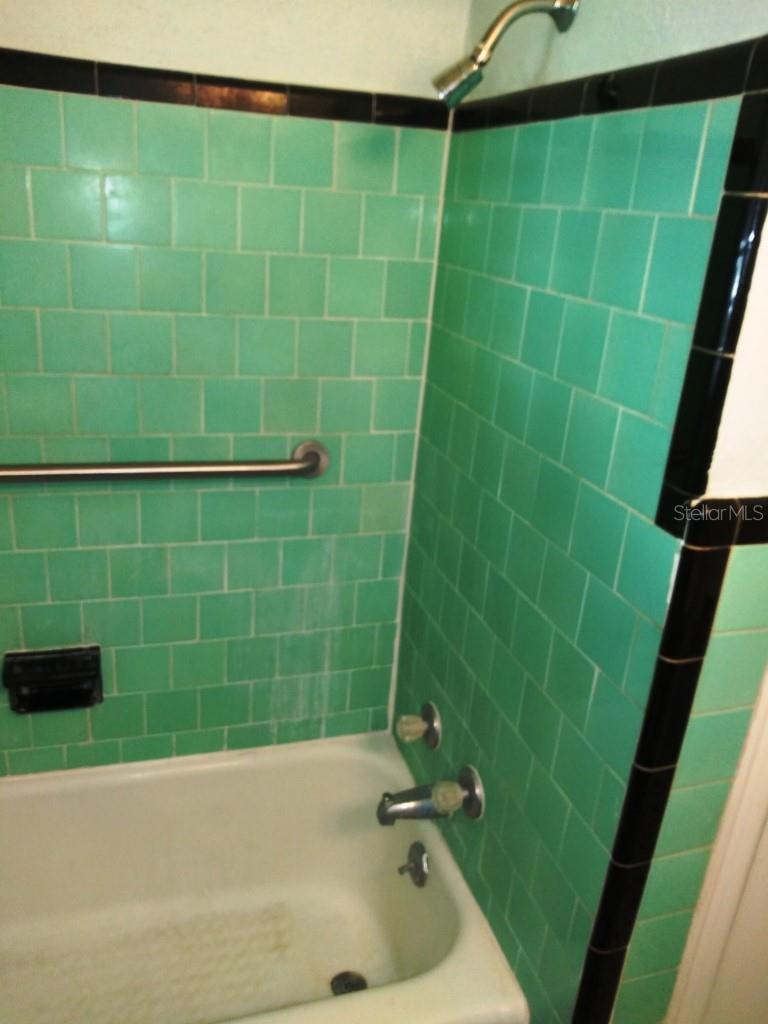 KENILWORTH - Residential Lease