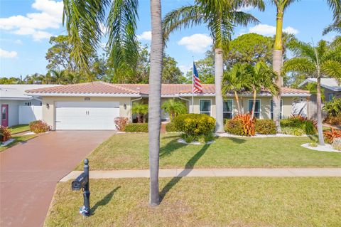 A home in LARGO