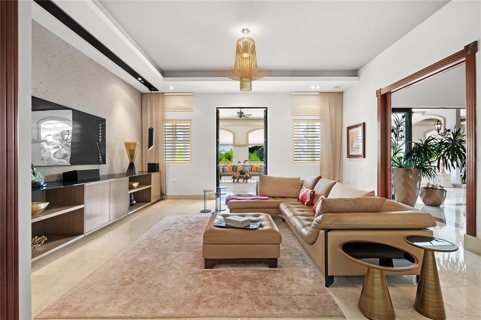 URB. MANSIONES DE CALDAS - Residential