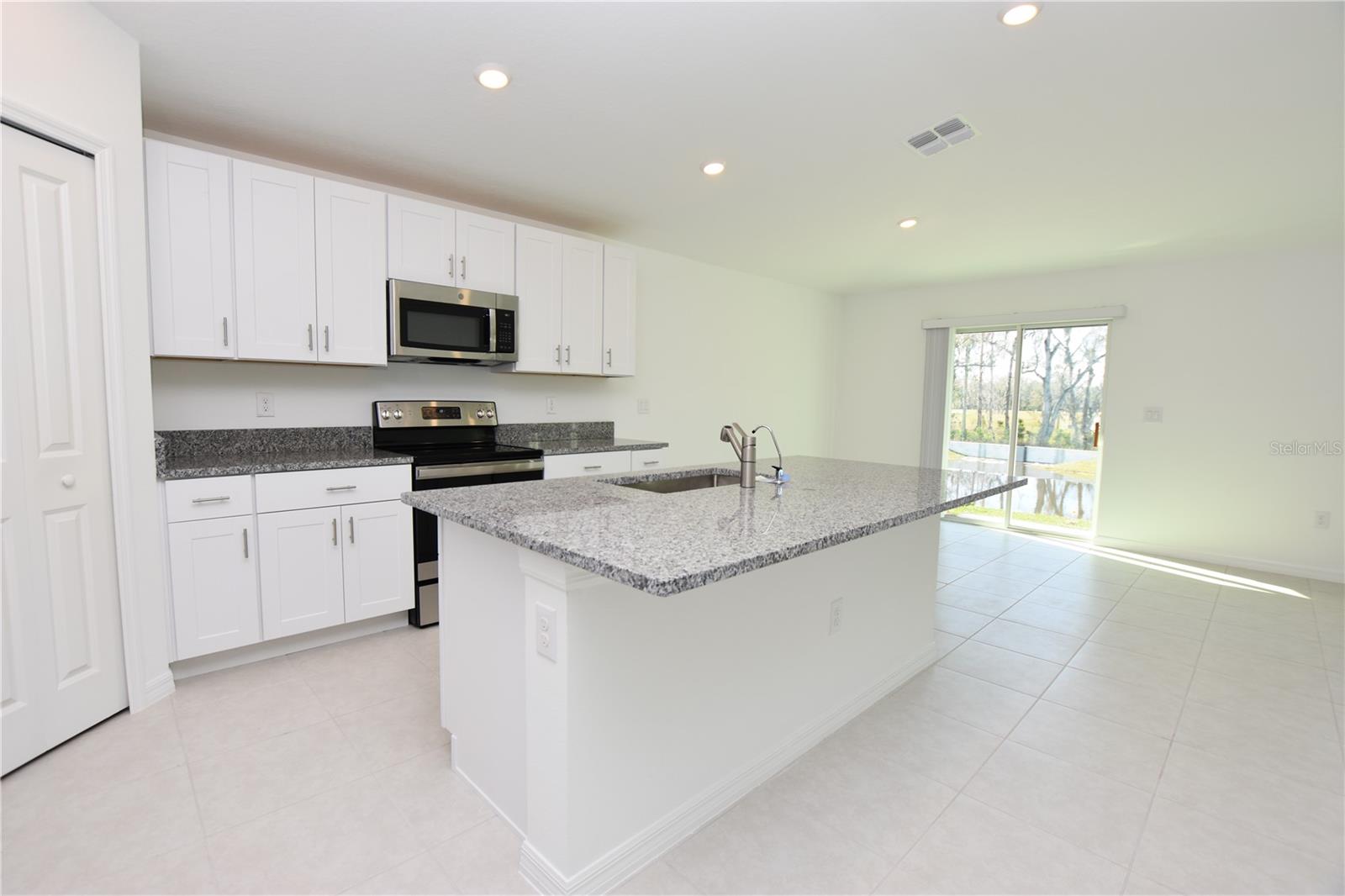 SADDLE CREEK - Residential Lease