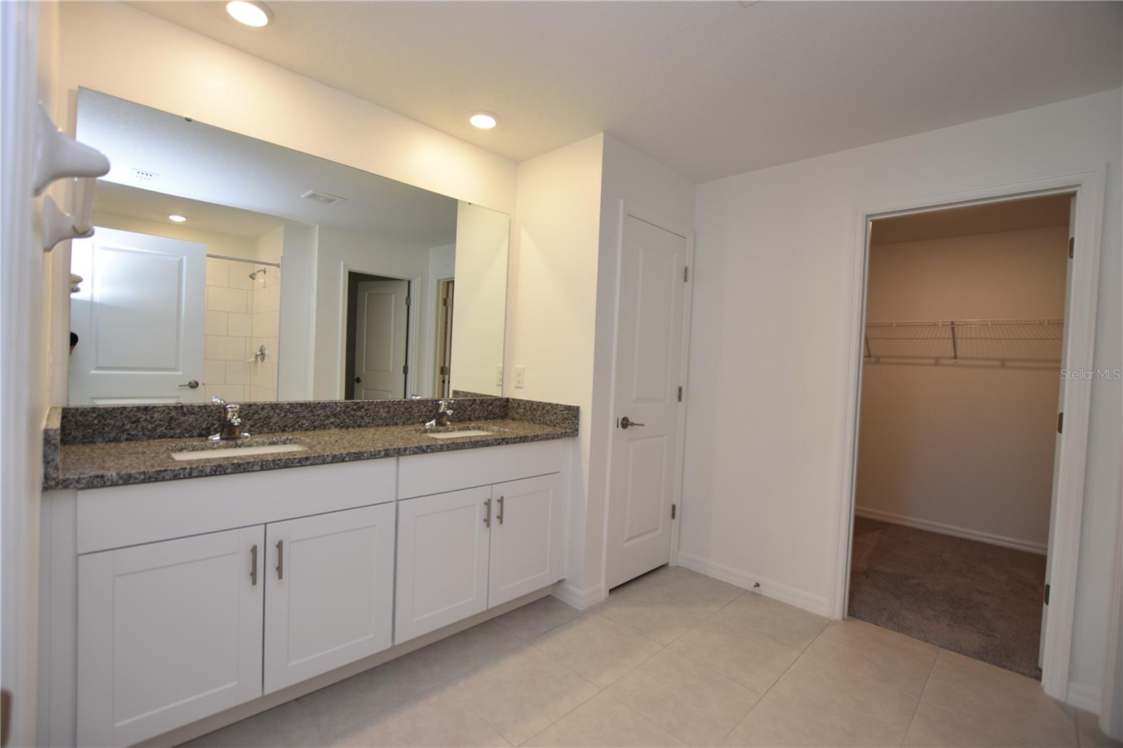 SADDLE CREEK - Residential Lease