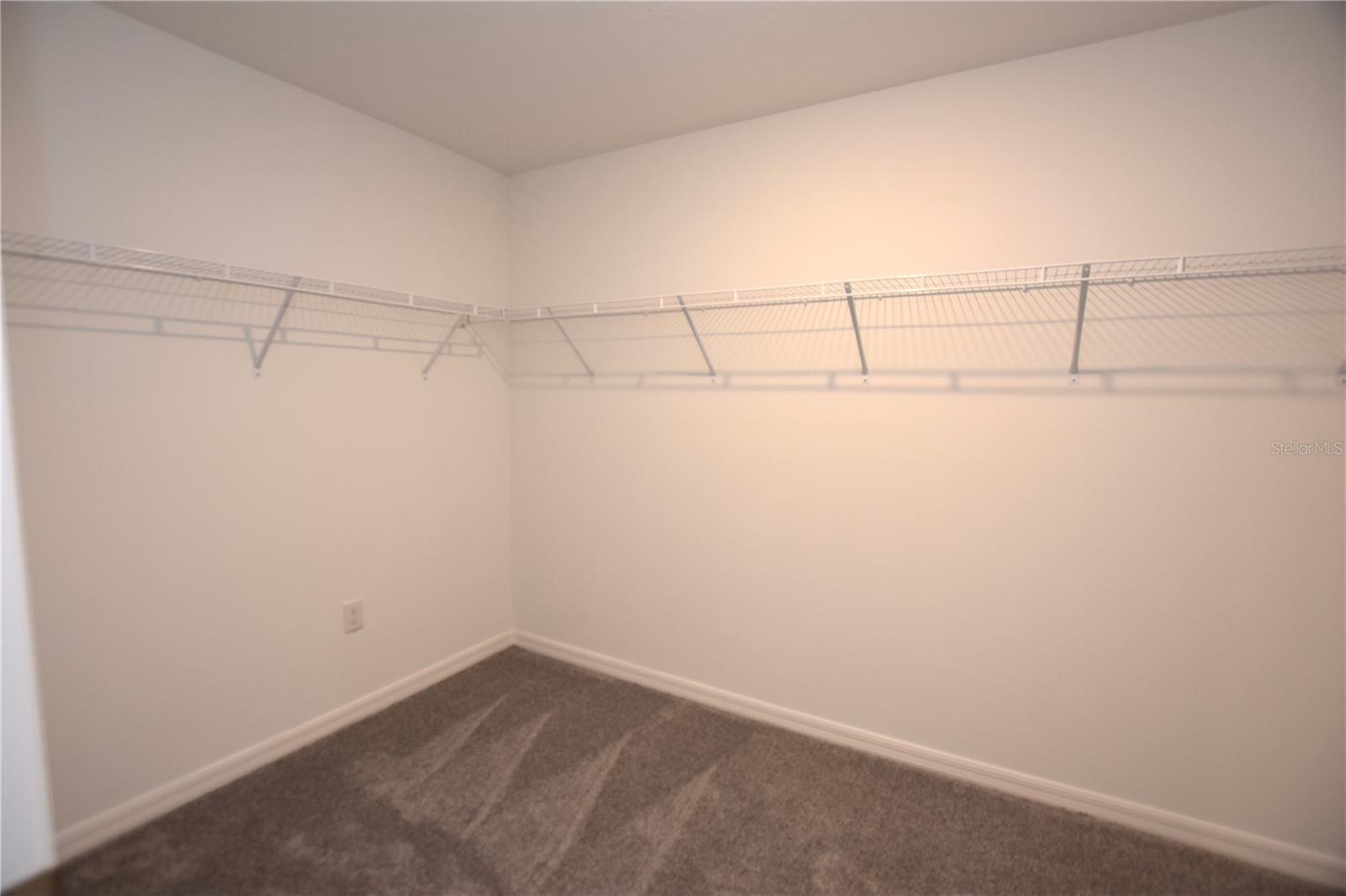 SADDLE CREEK - Residential Lease