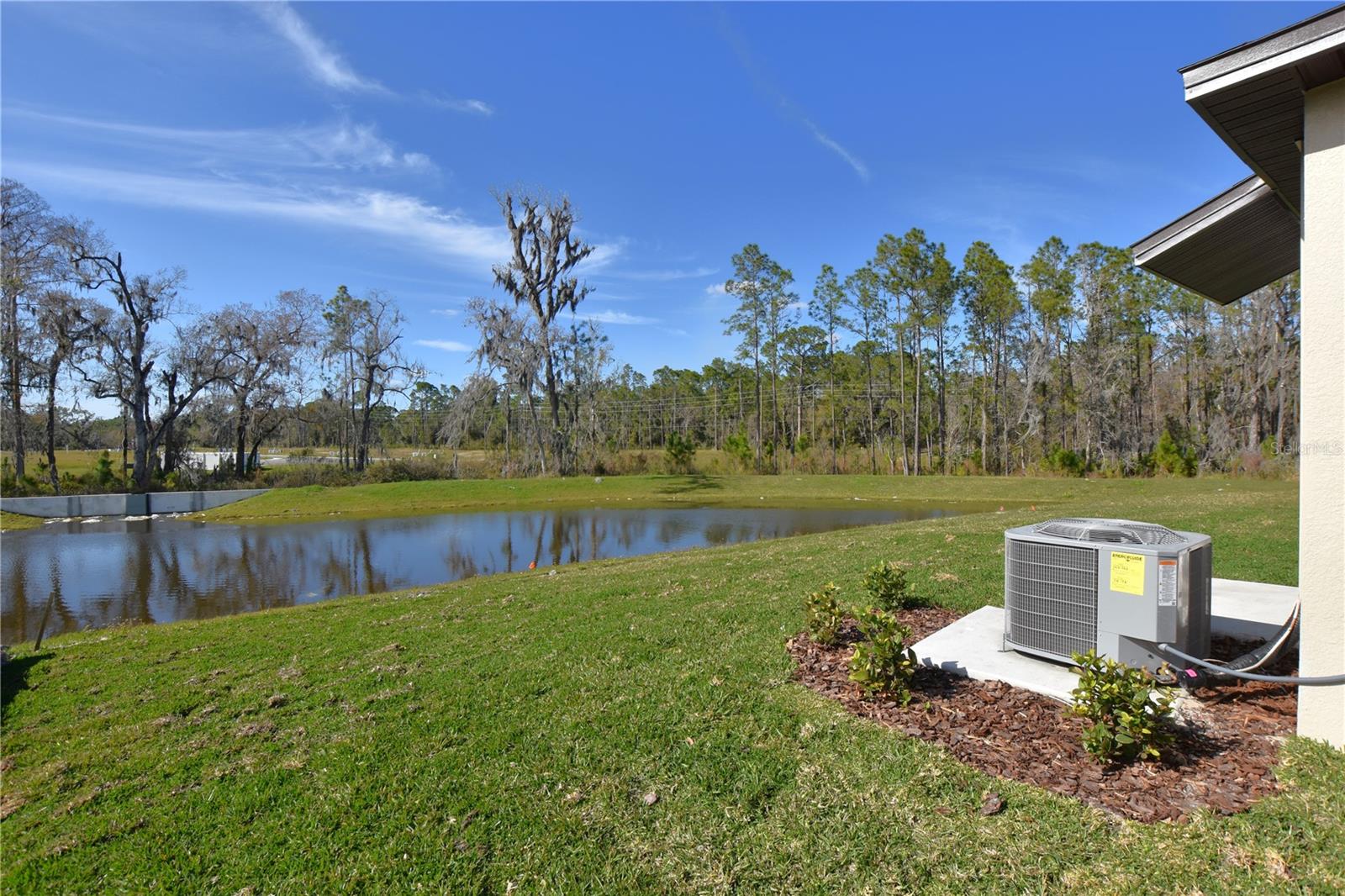 SADDLE CREEK - Residential Lease