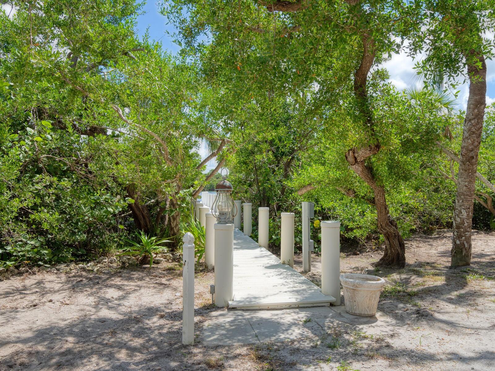 MANASOTA KEY - Residential