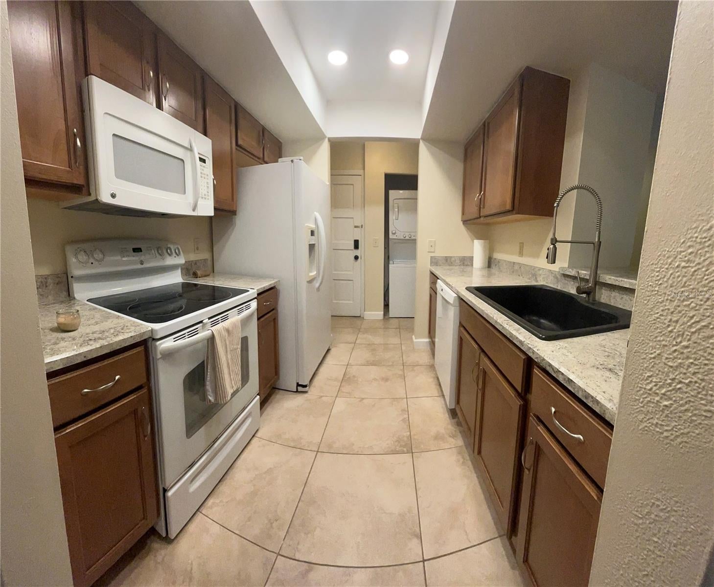 308 PALM COAST PARKWAY NE 203