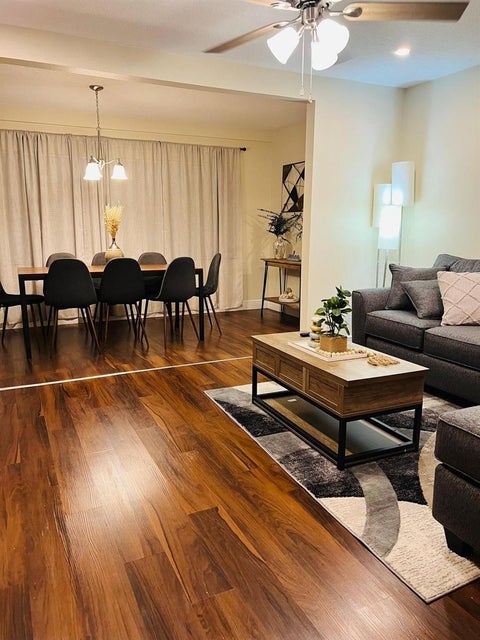 Tiny photo for 896 Cr 485a, Lake Panasoffkee, FL 33538 (MLS # S5158664)