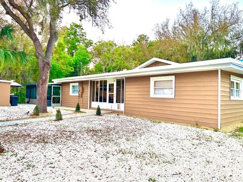 Tiny photo for 896 Cr 485a, Lake Panasoffkee, FL 33538 (MLS # S5158664)
