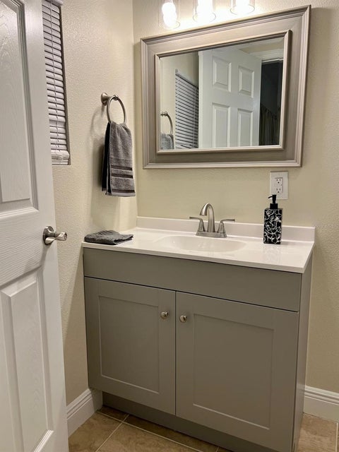 Tiny photo for 896 Cr 485a, Lake Panasoffkee, FL 33538 (MLS # S5158664)