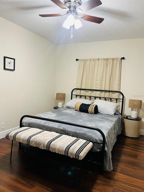 Tiny photo for 896 Cr 485a, Lake Panasoffkee, FL 33538 (MLS # S5158664)