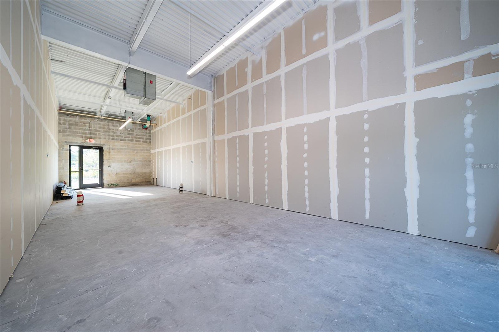 UNIVERSITY STATION - Commercial Sale