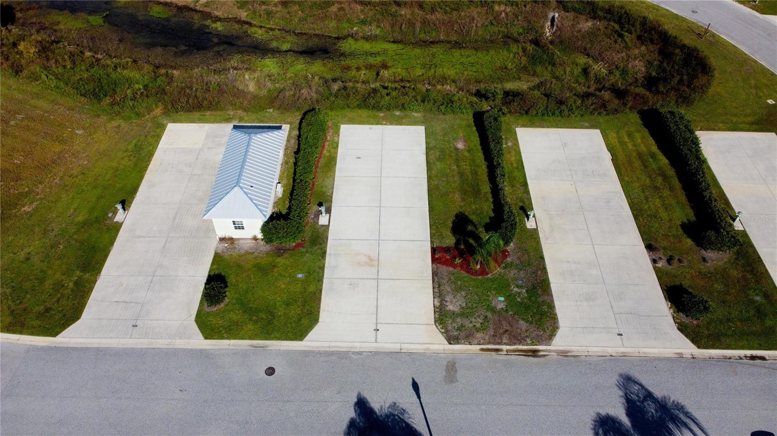 FLORIDA GRANDE MOTOR COACH RESIDENCE - Land