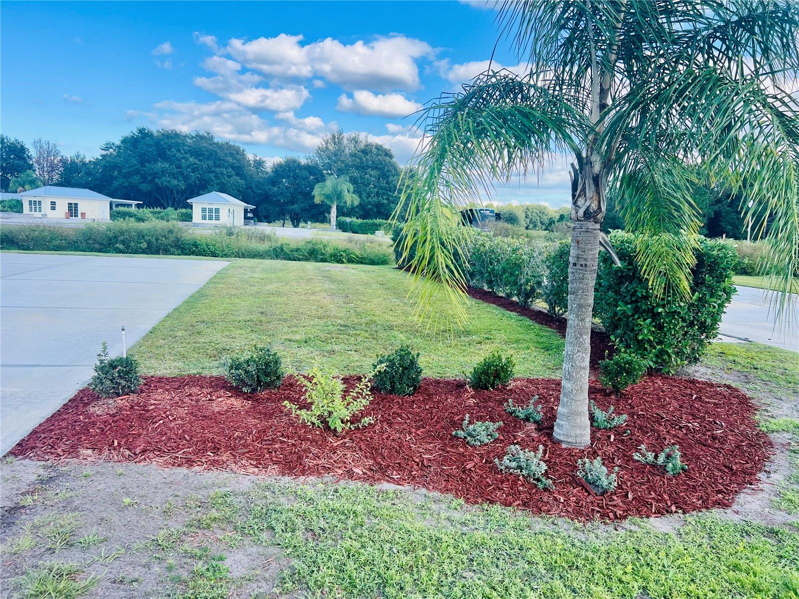 FLORIDA GRANDE MOTOR COACH RESIDENCE - Land