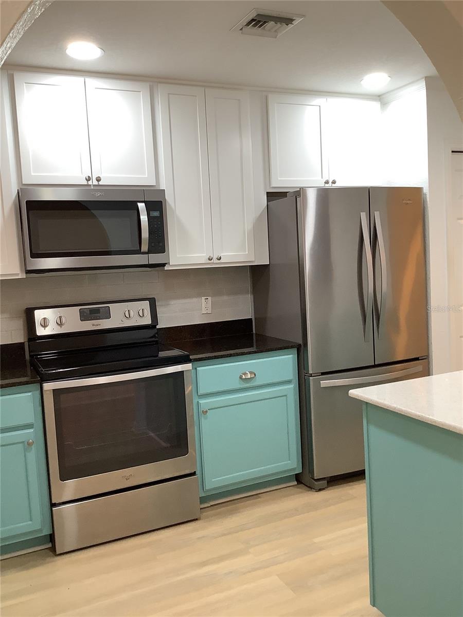 WOODLAND VLG - Residential Lease