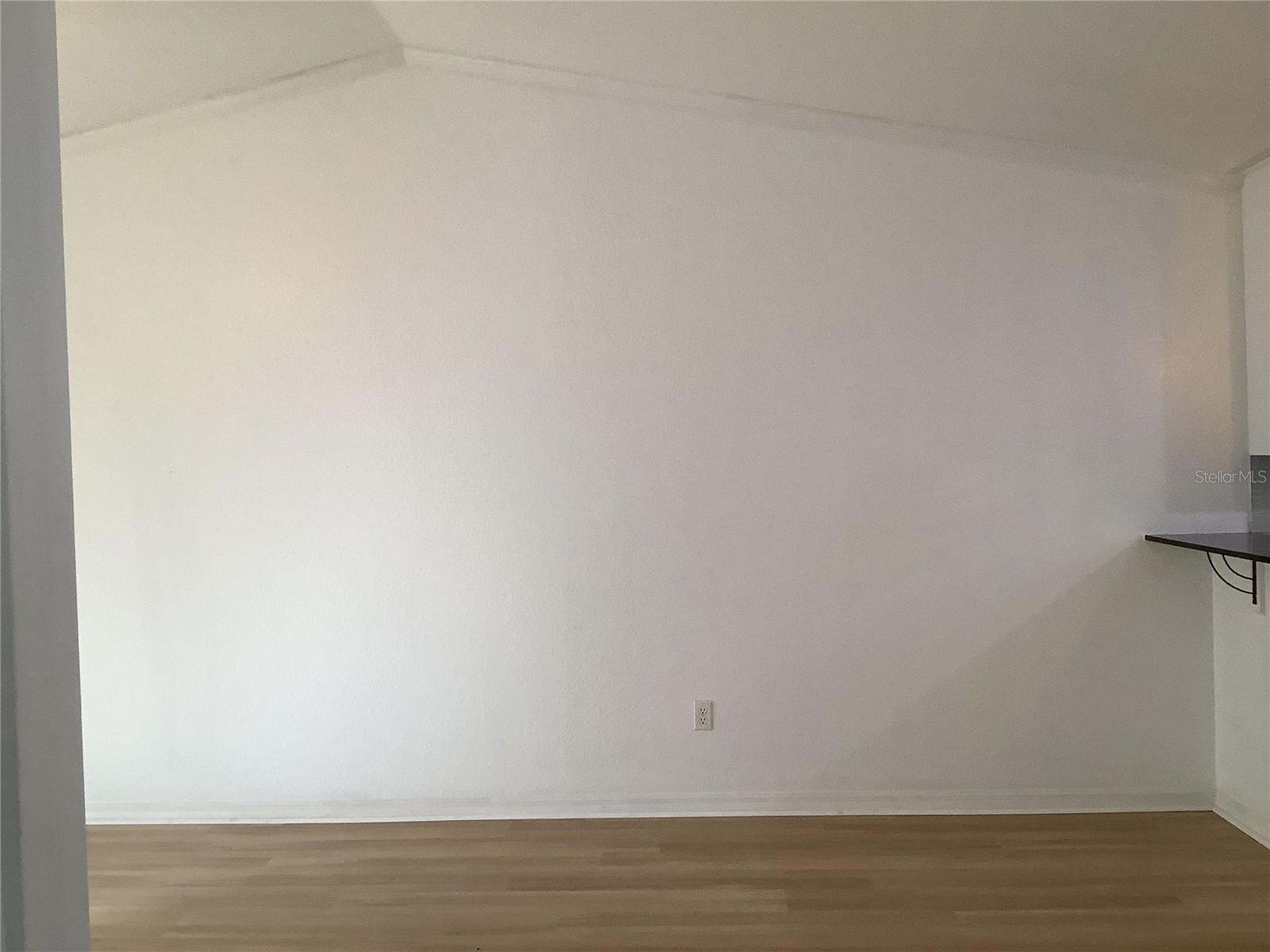 WOODLAND VLG - Residential Lease