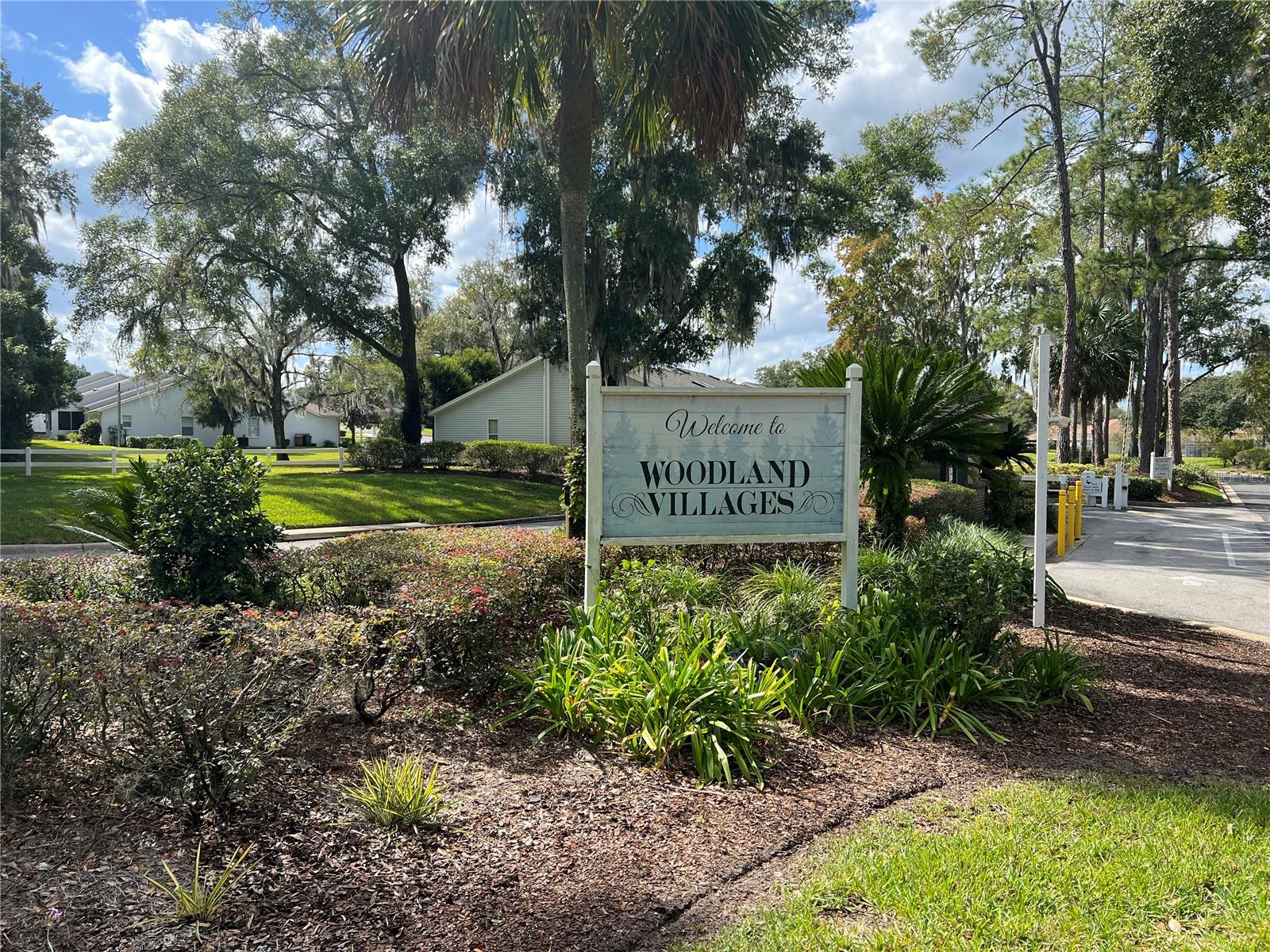 WOODLAND VLG - Residential Lease