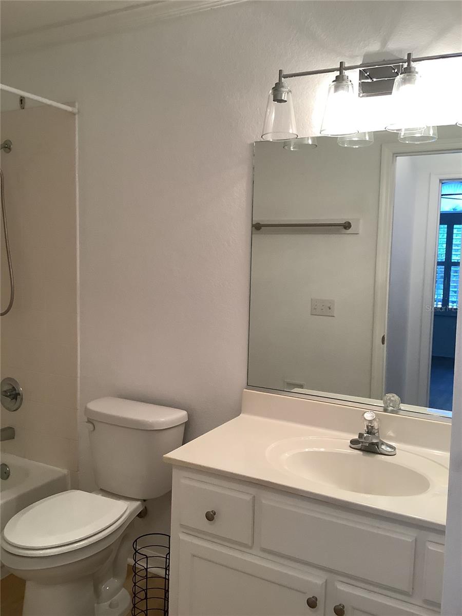 WOODLAND VLG - Residential Lease