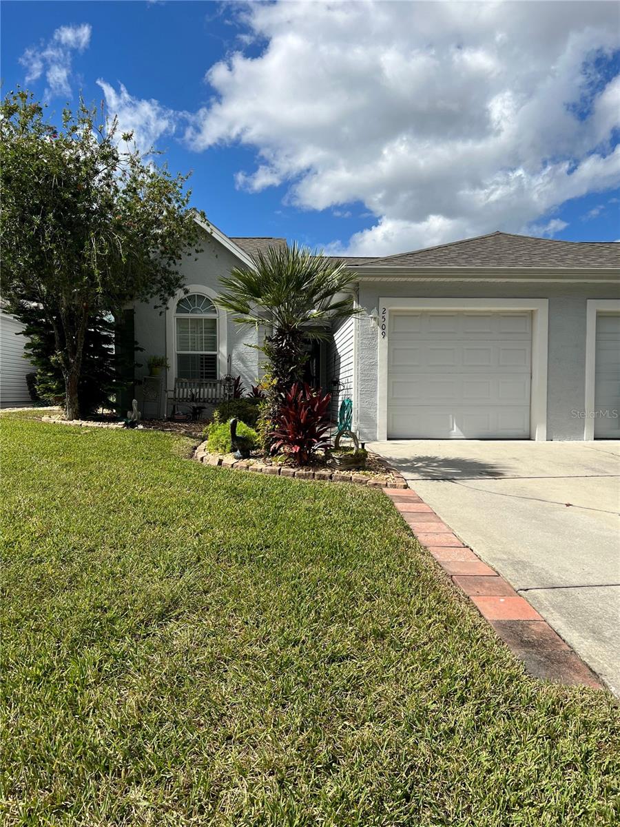 WOODLAND VLG - Residential Lease