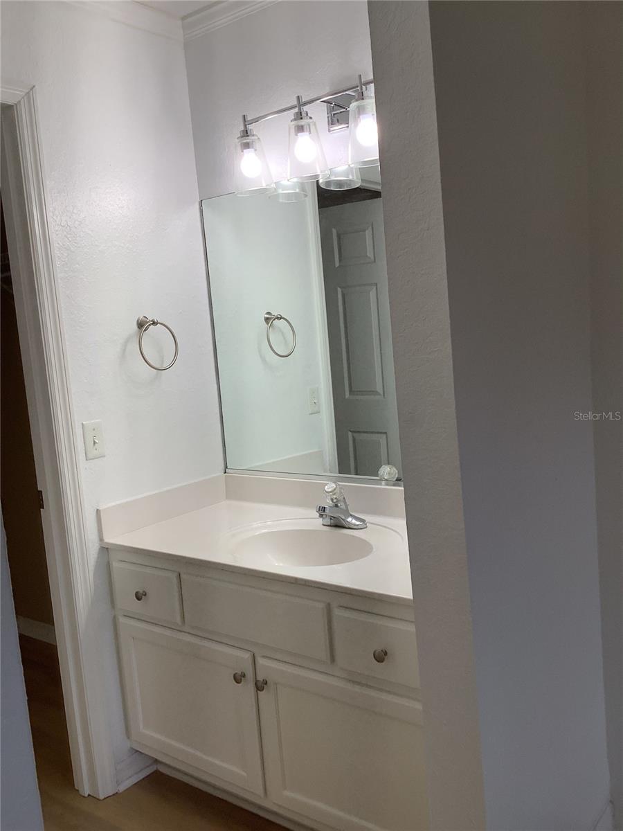 WOODLAND VLG - Residential Lease