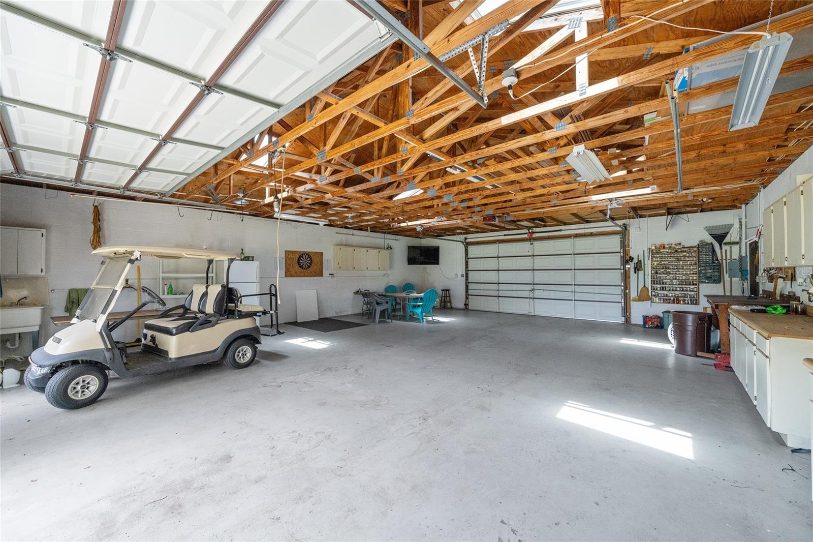 EAGLES NEST - Residential