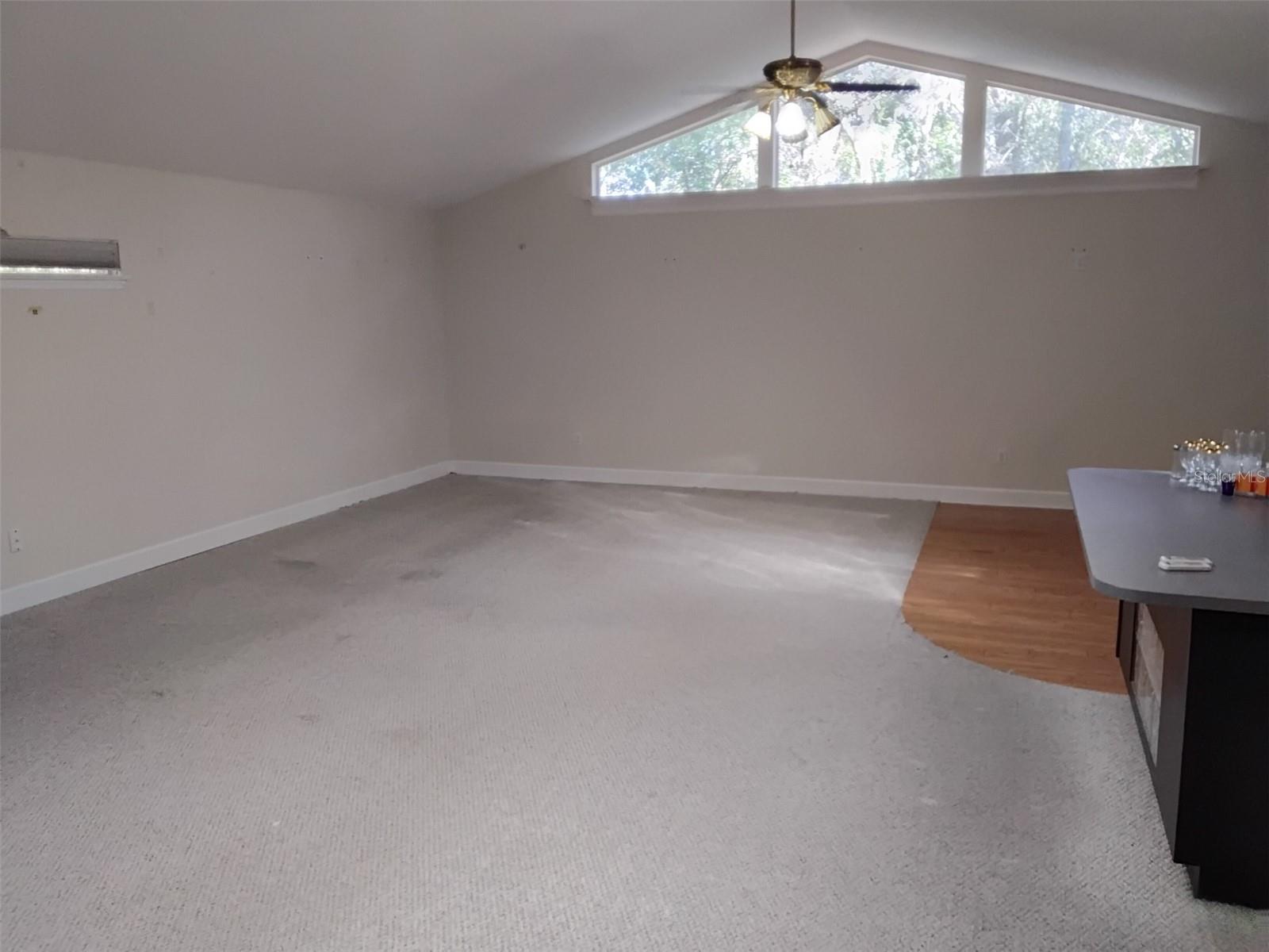 GOLDEN ACRES - Residential