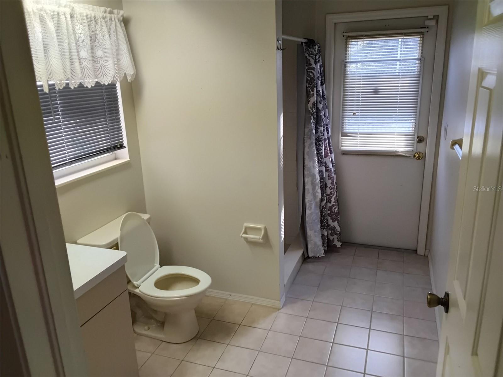 GOLDEN ACRES - Residential