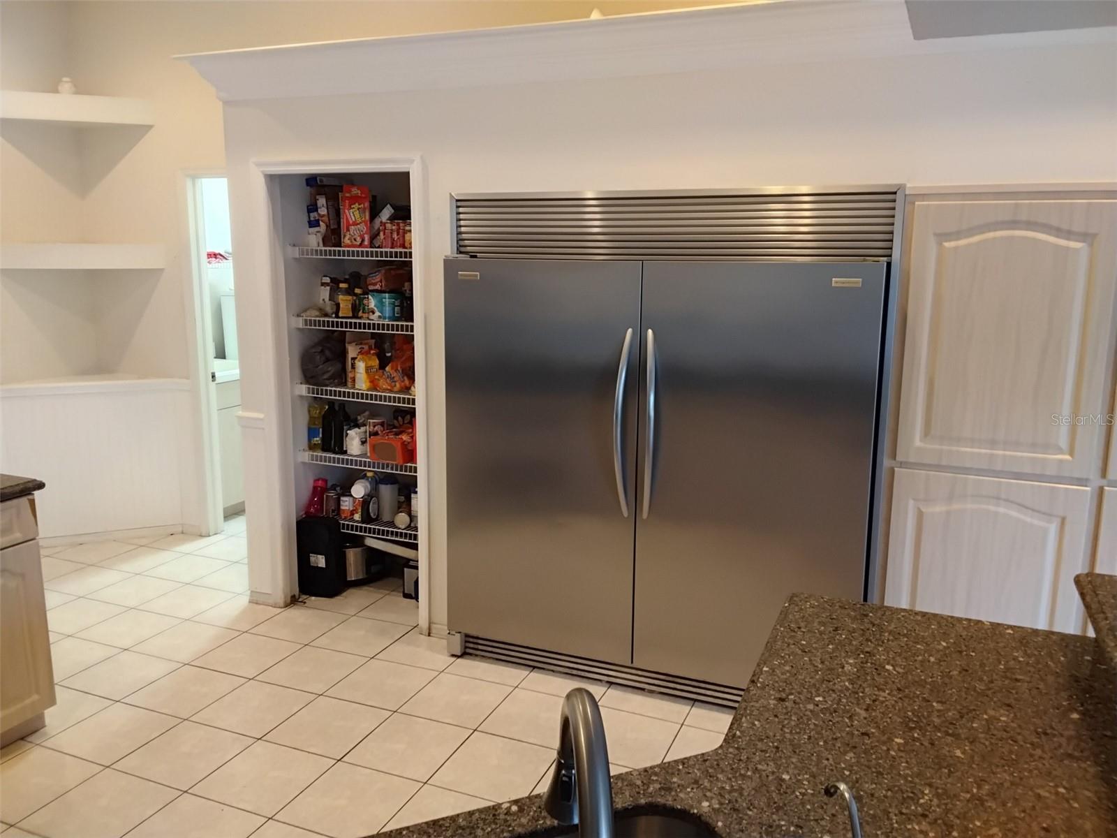 GOLDEN ACRES - Residential