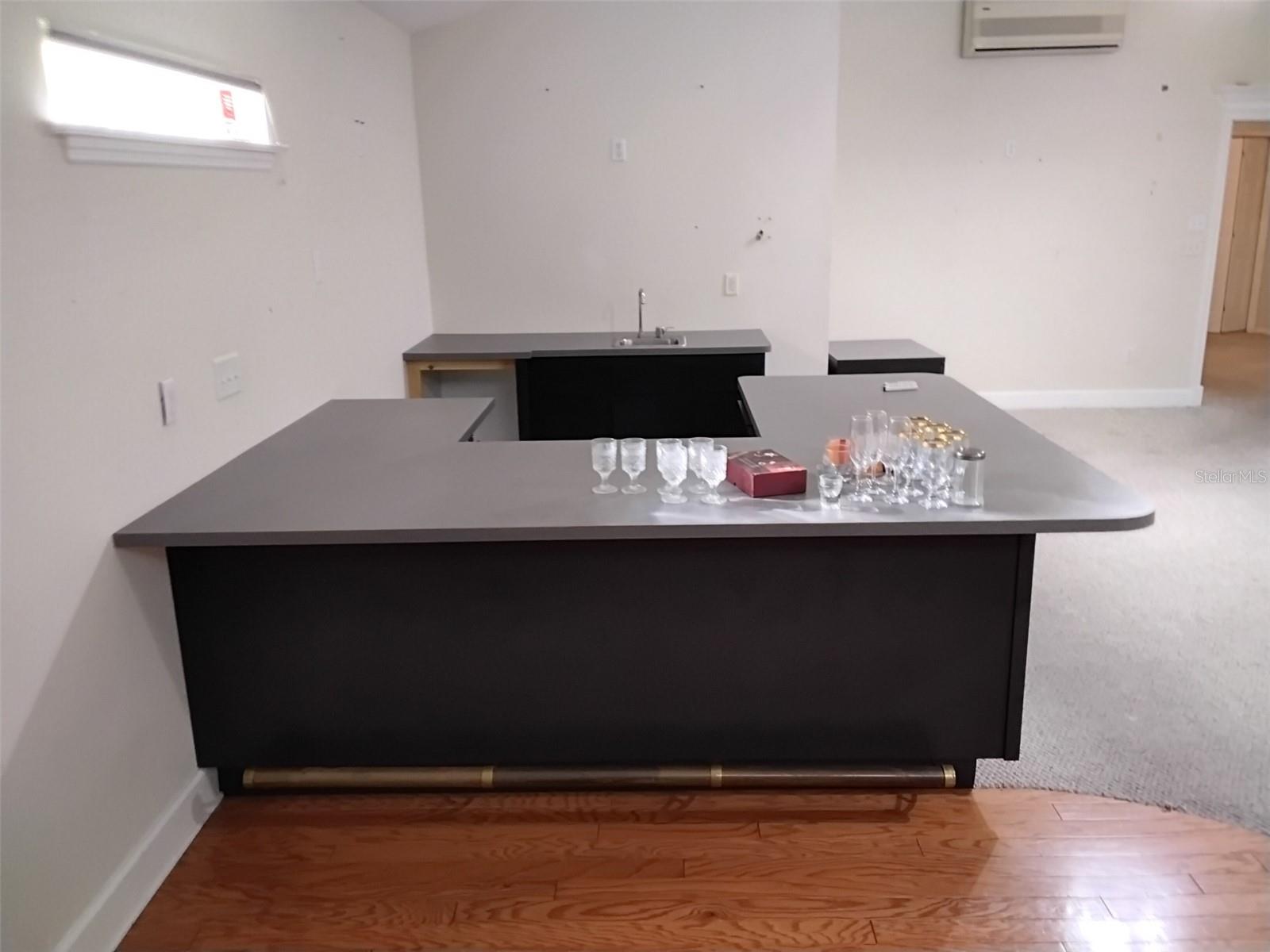 GOLDEN ACRES - Residential