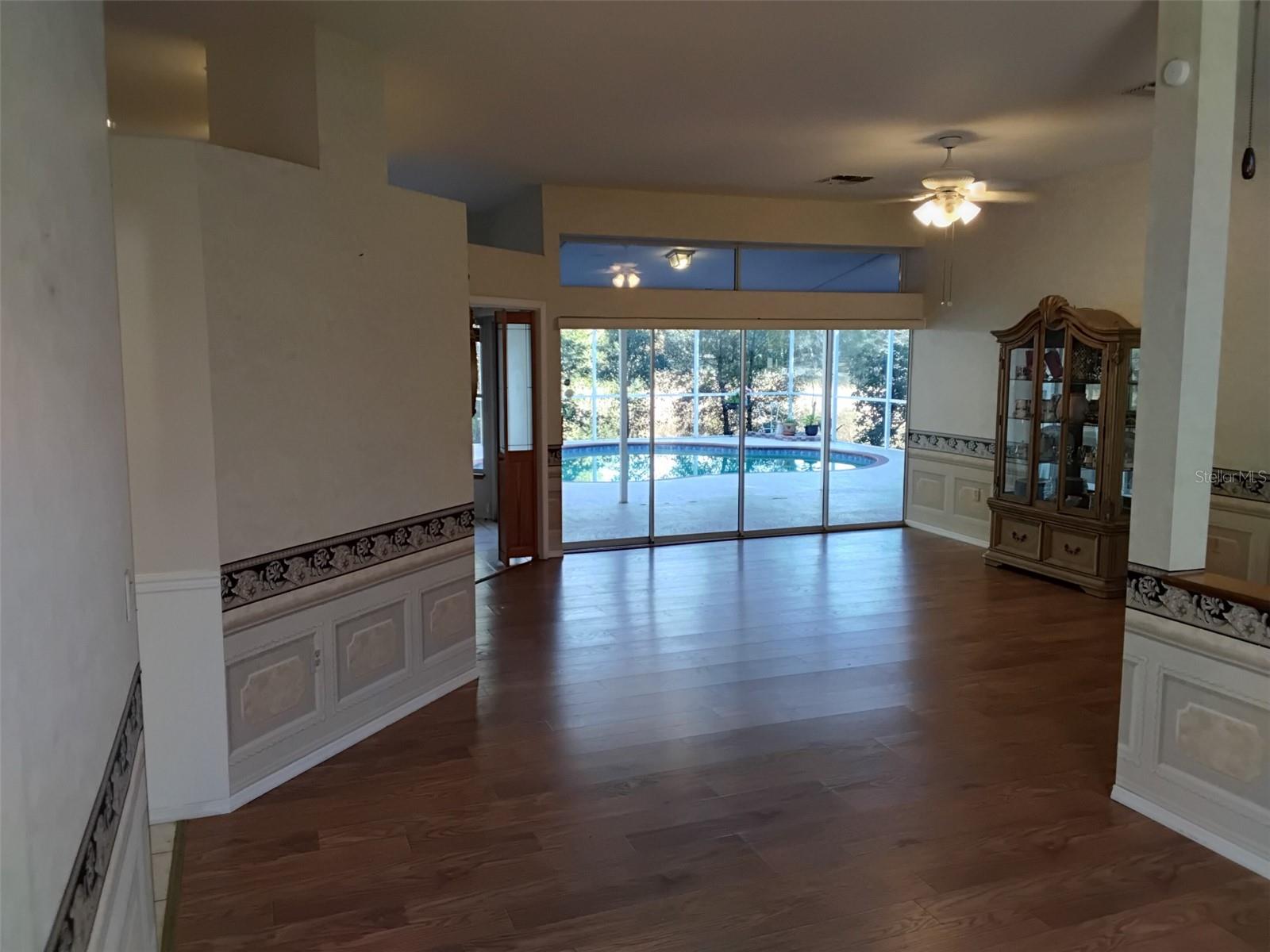 GOLDEN ACRES - Residential