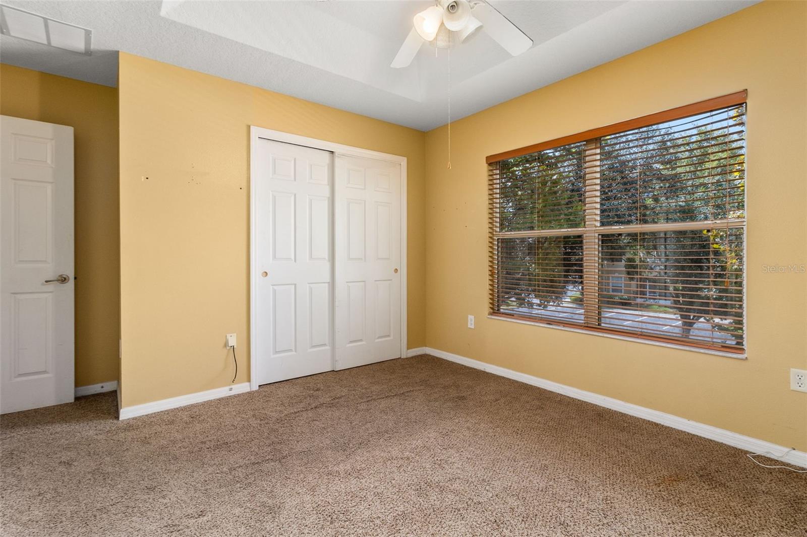 CRESTWYND BAY - Residential Lease