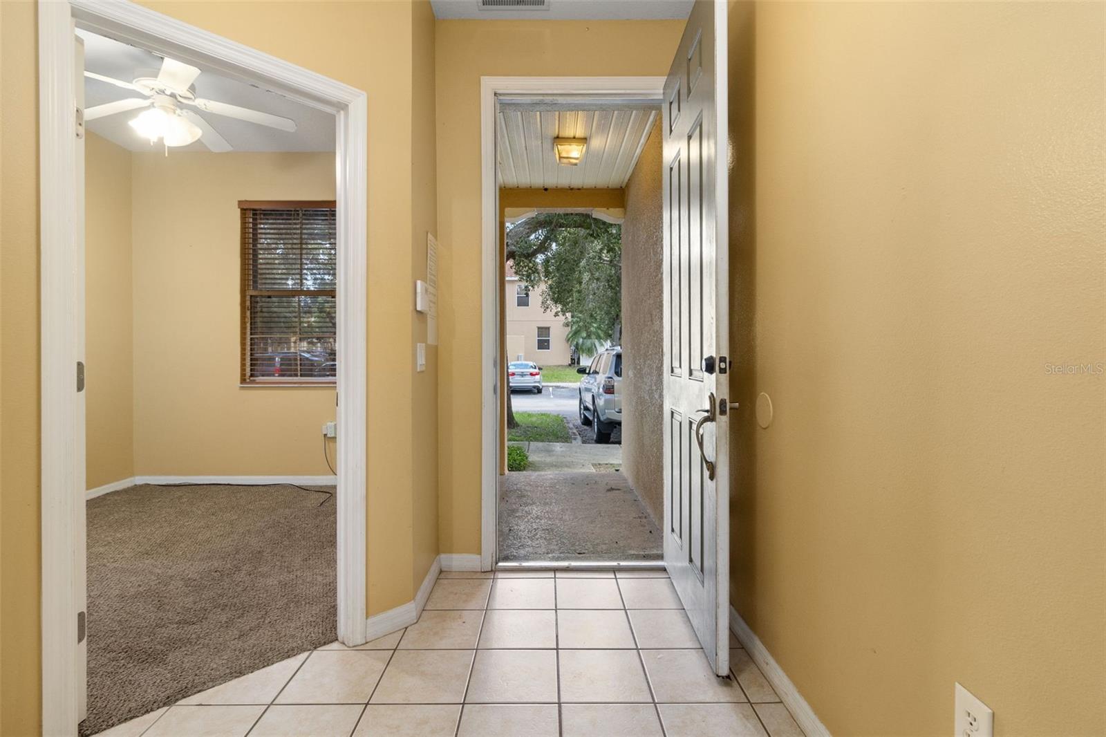 CRESTWYND BAY - Residential Lease